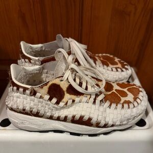 Nike Air Footscape Cow Giraffe Print Sneakers Size 7 Wmns